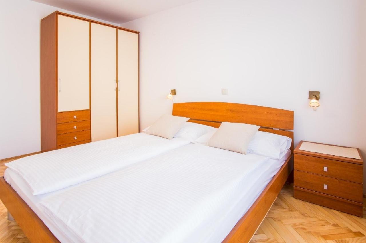 Bubi Apartments Malinska Eksteriør bilde